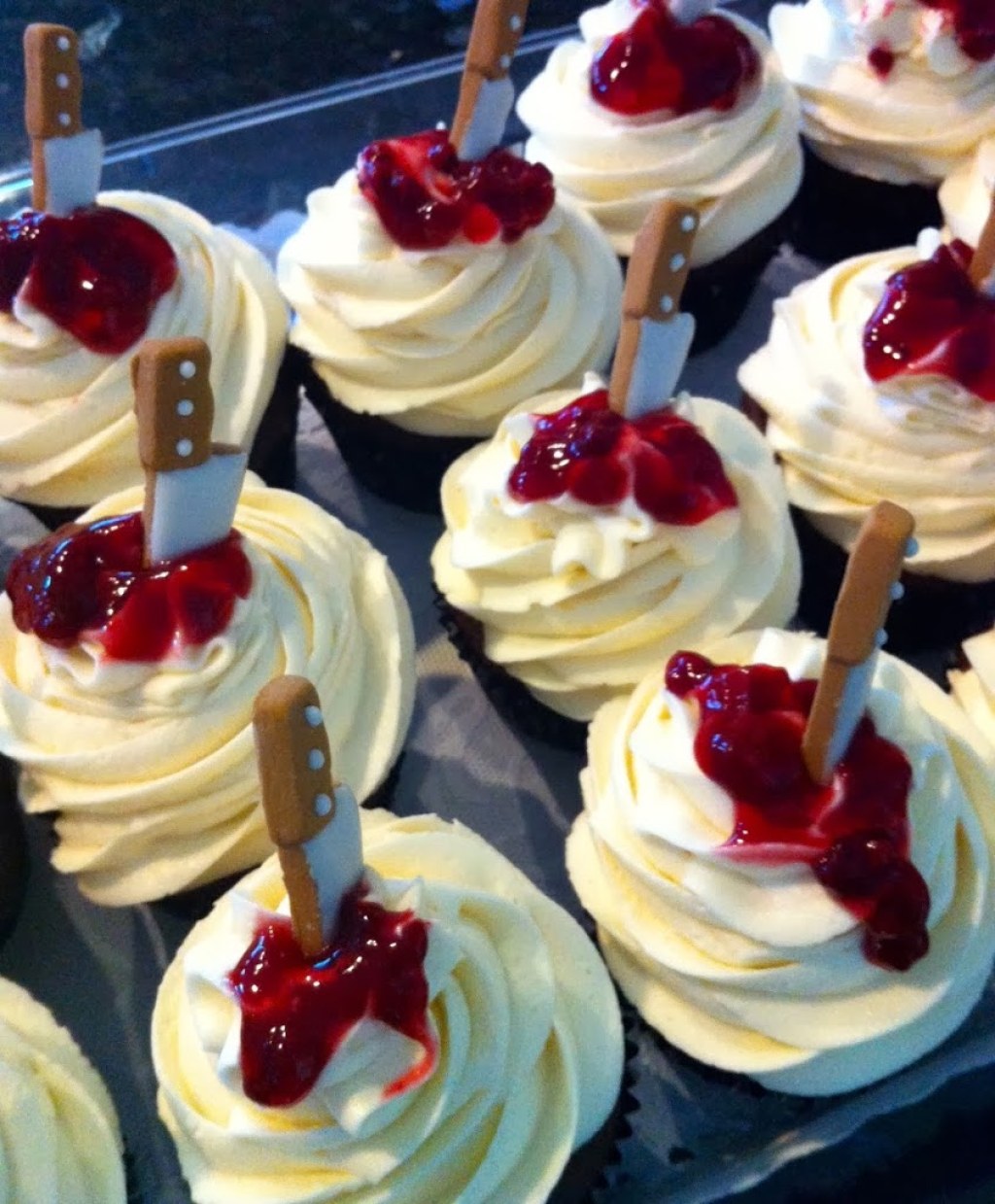 Picture of: Bloody Knife Cupcakes – The Preppy Hostess