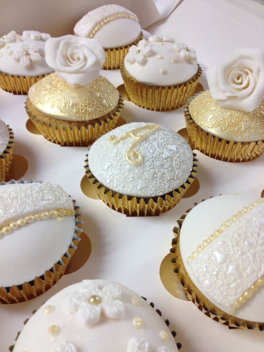 Picture of: Domed elegant cupcakes  Elegant cupcakes, Pretty cupcakes