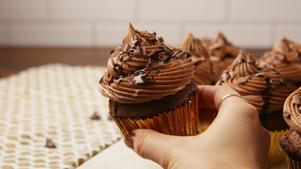 Picture of: Get Your Booze Fix With Bailey’s Cupcakes