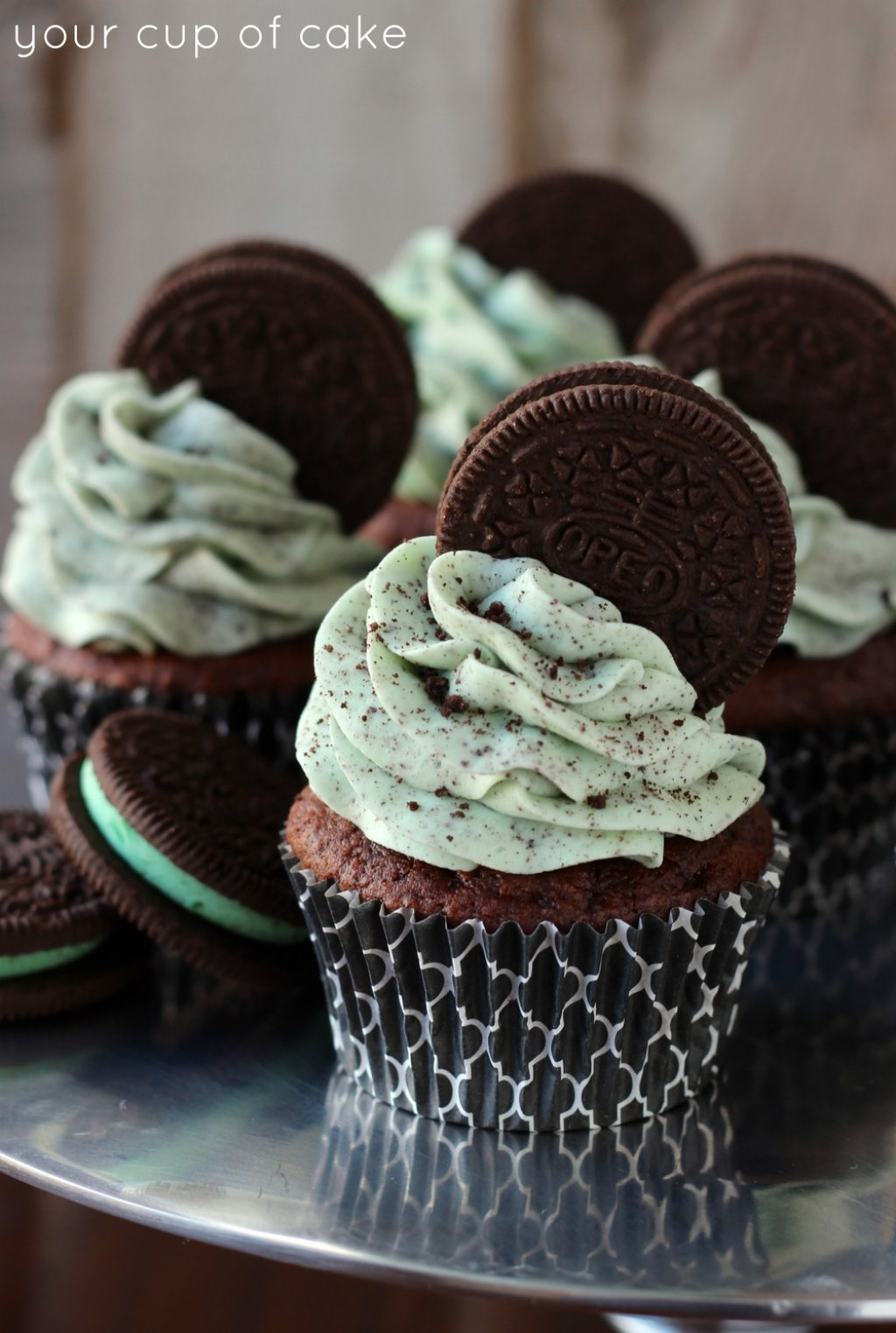 Picture of: Mint Oreo Cupcakes