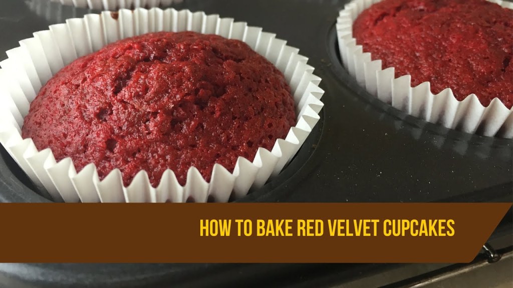 Picture of: Moist red velvet cupcake recipe : Red velvet cupcakes without