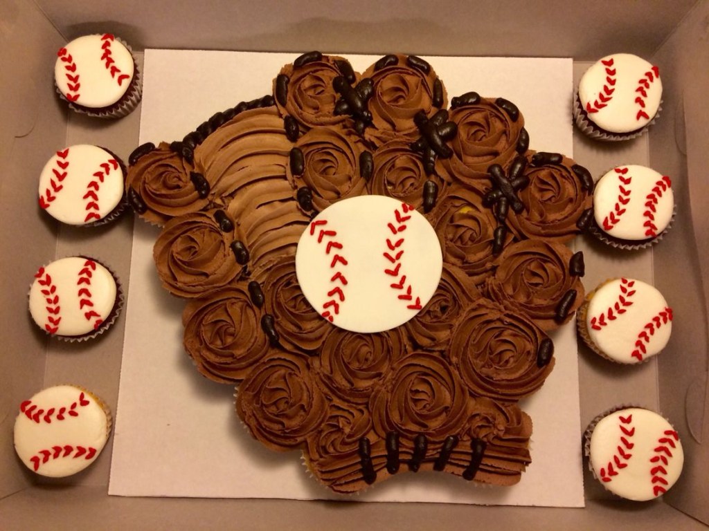 Picture of: My version of the cupcake baseball glove  Baseball birthday cakes