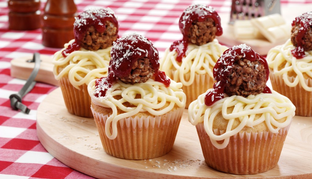 Picture of: Spaghetti & Meatball Cupcakes