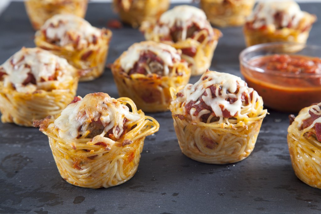 Picture of: Spaghetti Cupcakes with Meatballs