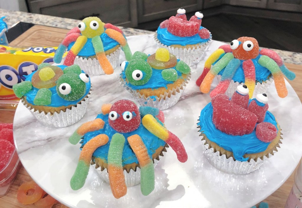 Picture of: Under the Sea Cupcakes – Amy Latta Creations