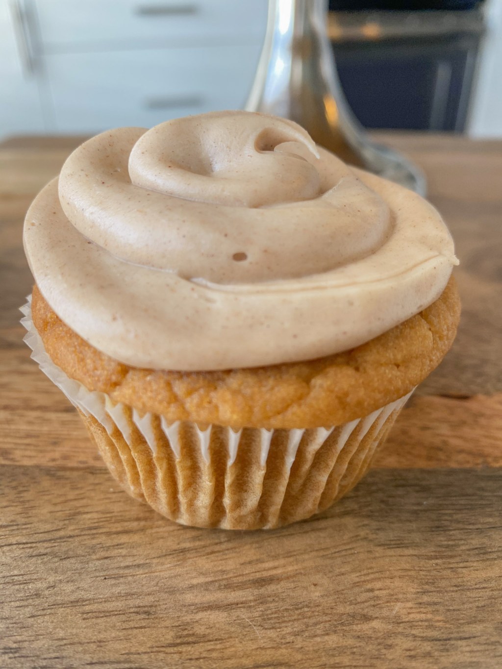 Picture of: Vegan Sweet Potato Cupcakes with Cinnamon Butter Cream